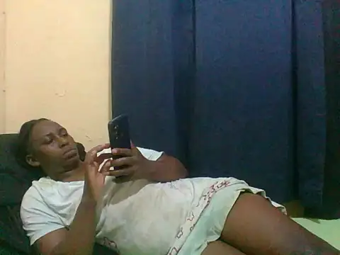 Snapshot of naughty-slender chatting on June 30, 2026, 4:45 am naughty-slender online show from June 30, 2026, 4:45 am