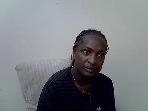 Snapshot of Sansa_s chatting on July 4, 2026, 3:24 am Sansa s online show from July 4, 2026, 3:24 am