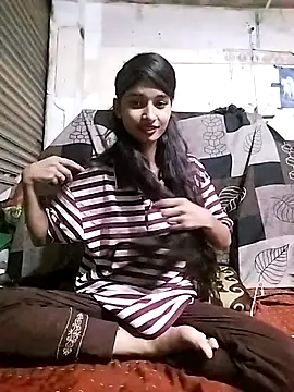 Snapshot of Yoga_Session chatting on July 21, 2026, 6:42 pm Yoga Session online show from July 21, 2026, 6:42 pm