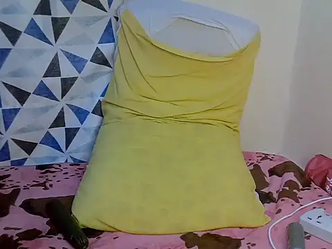 Snapshot of Simply_Naughty0 chatting on July 18, 2026, 9:34 pm Simply Naughty0 online show from July 18, 2026, 9:34 pm