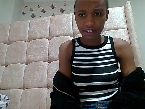 Petite baby55 online show from May 31, 2026, 7:58 pm