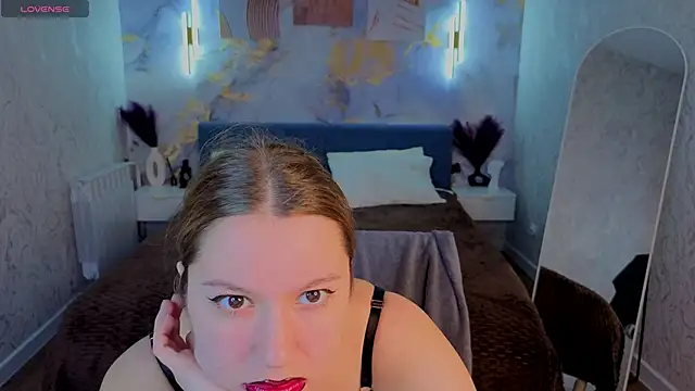 Shakira Lux online show from May 29, 2026, 9:04 am
