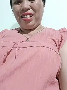 Snapshot of -Yeyi- chatting on July 20, 2026, 12:29 pm -Yeyi- online show from July 20, 2026, 12:29 pm