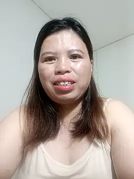 Snapshot of -Yeyi- chatting on June 6, 2026, 11:10 pm -Yeyi- online show from June 6, 2026, 11:10 pm