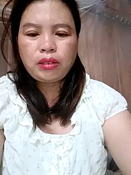 Snapshot of -Yeyi- chatting on July 19, 2026, 10:17 pm -Yeyi- online show from July 19, 2026, 10:17 pm