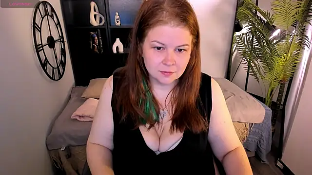 AmberleyVail online show from July 15, 2026, 1:51 pm