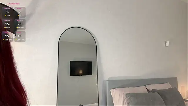 Lina Blisss  online show from July 6, 2026, 7:49 pm