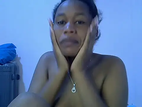 Snapshot of ANGEL_MIA23 chatting on July 14, 2026, 10:27 pm ANGEL MIA23 online show from July 14, 2026, 10:27 pm