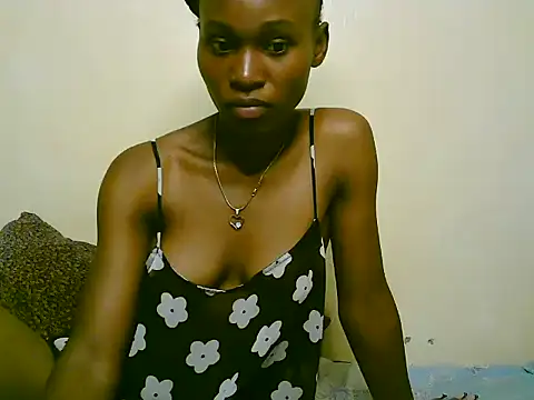 cute tasha2 online show from June 3, 2026, 4:33 pm