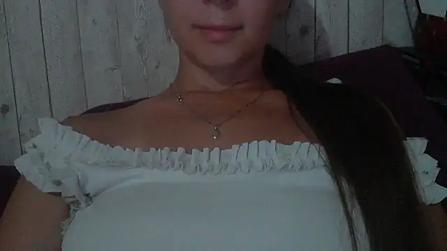 Bella--White online show from July 9, 2026, 2:49 pm