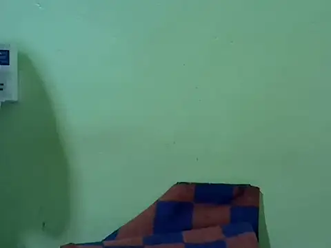 Snapshot of Sweet-Lynn chatting on June 19, 2026, 7:09 pm Sweet-Lynn online show from June 19, 2026, 7:09 pm