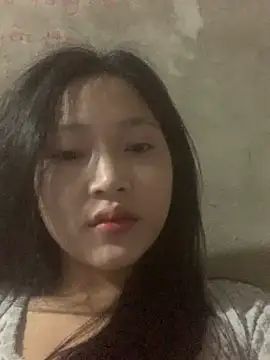 hinami-lo online show from May 22, 2026, 3:43 pm