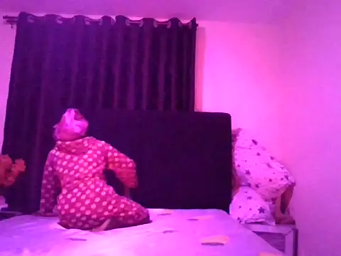 CocoaLush 20 online show from July 8, 2026, 1:52 am