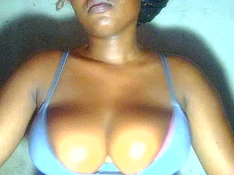 Snapshot of Yaspretty6 chatting on July 19, 2026, 10:56 am Yaspretty6 online show from July 19, 2026, 10:56 am