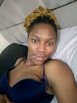 Snapshot of prettyfeyy chatting on June 8, 2026, 7:31 am prettyfeyy online show from June 8, 2026, 7:31 am
