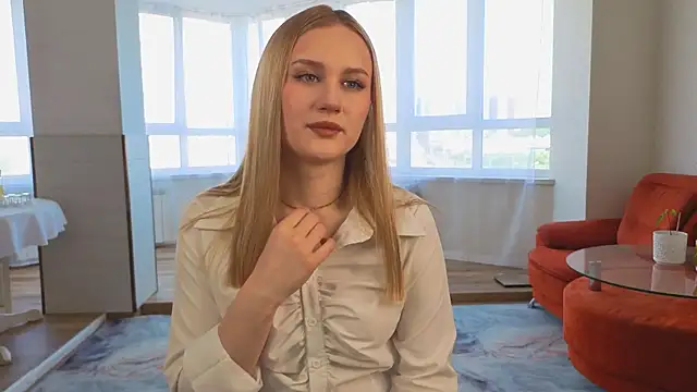 DanikaGudinas online show from May 27, 2026, 5:04 am