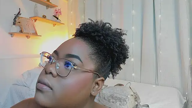Snapshot of Ayanaa_Ebony_ chatting on July 17, 2026, 11:18 am Ayanaa Ebony online show from July 17, 2026, 11:18 am