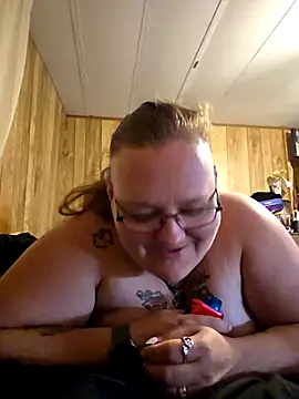 Snapshot of subbybabygirl696985 chatting on May 21, 2026, 7:11 pm subbybabygirl696985 online show from May 21, 2026, 7:11 pm