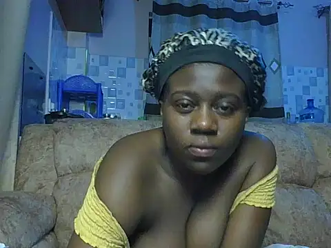 Snapshot of spicy_cherrie chatting on July 18, 2026, 10:40 pm spicy cherrie online show from July 18, 2026, 10:40 pm