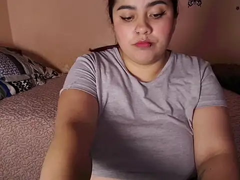 Danna sofi4 online show from May 22, 2026, 4:21 am