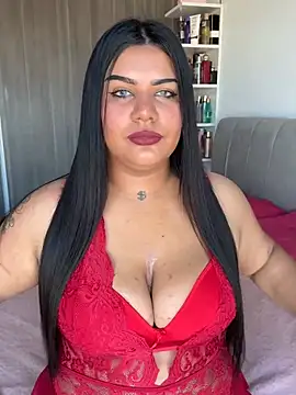 CharlotteFoxx3 online show from May 19, 2026, 7:10 pm