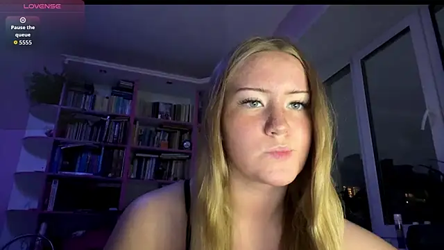 Snapshot of Lisi_Kiss_ chatting on July 17, 2026, 5:54 pm Lisi Kiss online show from July 17, 2026, 5:54 pm