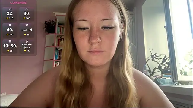 Snapshot of Lisi_Kiss_ chatting on July 16, 2026, 4:15 pm Lisi Kiss online show from July 16, 2026, 4:15 pm