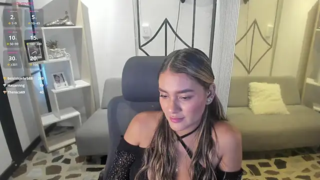 Snapshot of SophieWatson_ chatting on June 26, 2026, 4:46 pm SophieWatson online show from June 26, 2026, 4:46 pm
