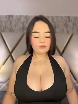 ValeriaCarter online show from June 17, 2026, 12:37 pm