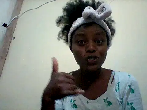 liligal online show from June 4, 2026, 4:39 am