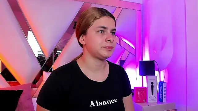 Snapshot of AliceCruzz chatting on July 20, 2026, 4:53 pm AliceCruzz online show from July 20, 2026, 4:53 pm