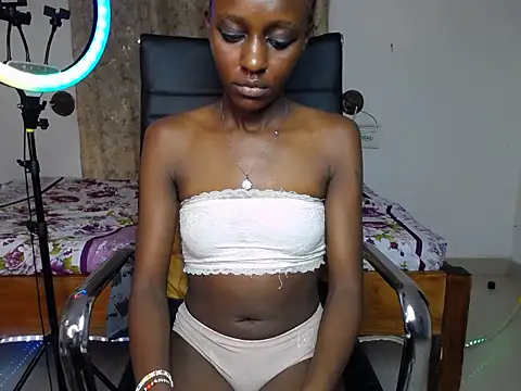BellaIvy online show from May 22, 2026, 6:06 pm