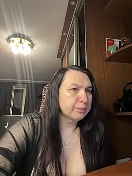 Snapshot of EvaBeautyXxX chatting on June 7, 2026, 10:48 pm EvaBeautyXxX online show from June 7, 2026, 10:48 pm