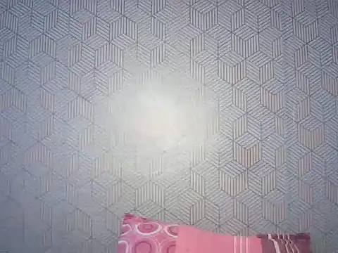 BustieLaura online show from June 17, 2026, 6:57 am