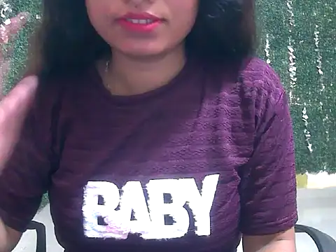 Snapshot of shallykaur chatting on June 10, 2026, 3:41 am shallykaur online show from June 10, 2026, 3:41 am
