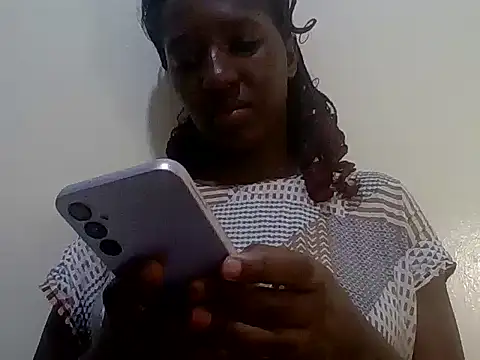 Snapshot of Sexy-chocolate2 chatting on June 12, 2026, 12:25 pm Sexy-chocolate2 online show from June 12, 2026, 12:25 pm