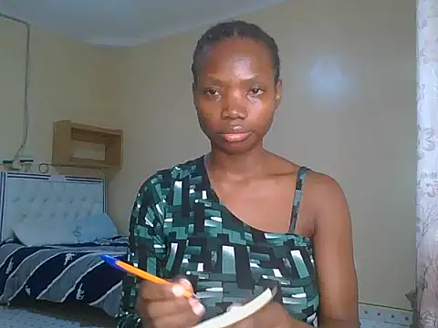 Snapshot of Mariana_150 chatting on July 20, 2026, 8:32 am Mariana 150 online show from July 20, 2026, 8:32 am