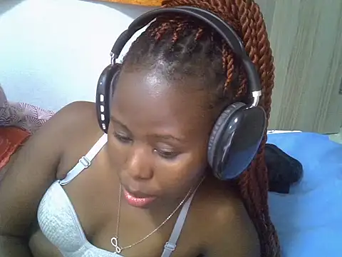 Snapshot of hot_petrah chatting on June 2, 2026, 6:08 pm hot petrah online show from June 2, 2026, 6:08 pm