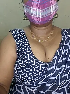 MISS-LOVEV online show from July 25, 2026, 6:21 am