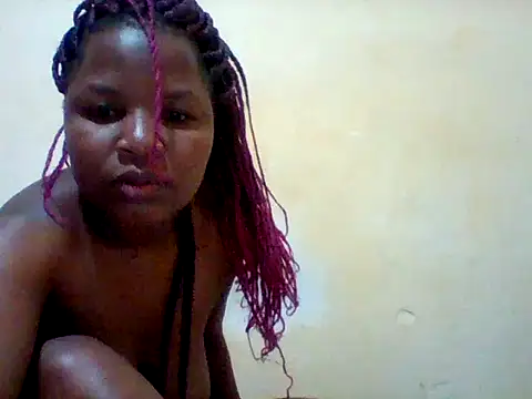 Snapshot of Camilla-Sweets chatting on July 18, 2026, 8:06 pm Camilla-Sweets online show from July 18, 2026, 8:06 pm