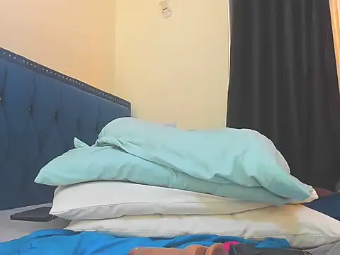 Miss Orgasm48 online show from June 3, 2026, 5:41 am
