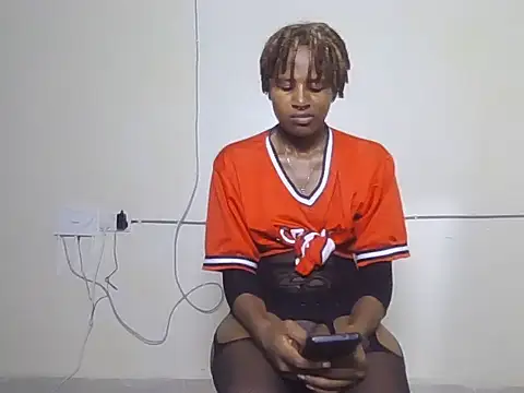 softskinbaddie online show from May 29, 2026, 2:06 am