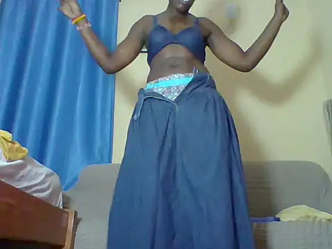 Blacksexyqueen24 online show from May 18, 2026, 6:01 pm