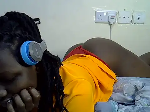 Snapshot of tamara_shaniz chatting on July 19, 2026, 12:30 am tamara shaniz online show from July 19, 2026, 12:30 am