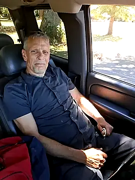 truckdawg2023 online show from July 31, 2026, 8:06 pm