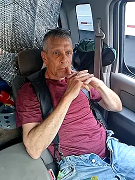 truckdawg2023 online show from June 15, 2026, 12:27 pm