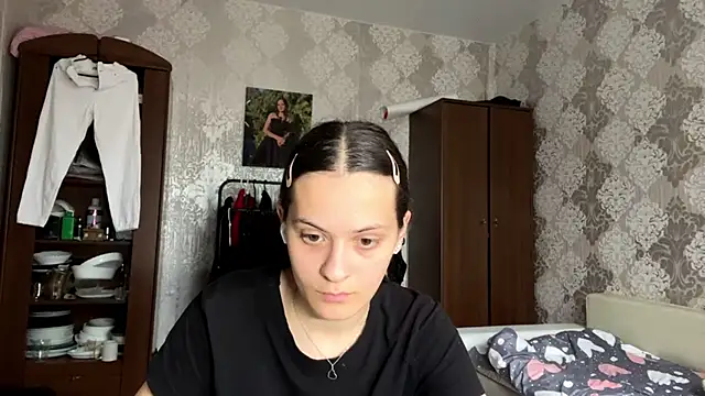 MarlynSiefkes online show from June 3, 2026, 2:33 pm