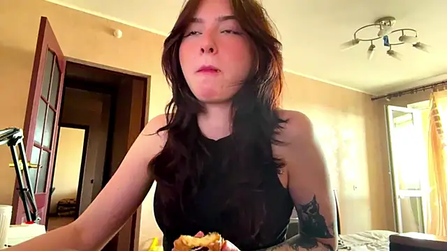 MellisaReckard online show from June 17, 2026, 4:39 pm