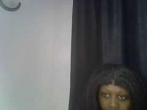 Luna en Gee online show from May 26, 2026, 7:23 pm