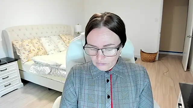 Vika73 online show from September 13, 2025, 2:39 pm